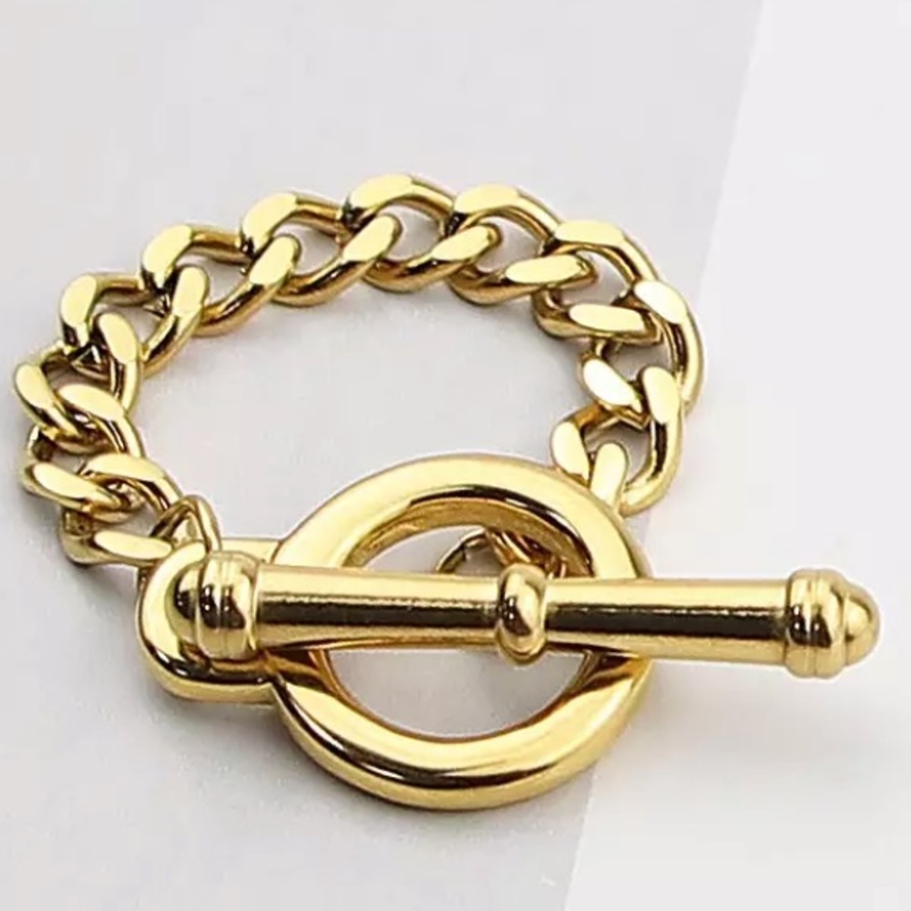 Chain Can Open Buckle Goldtone Ring NWTs Size 9